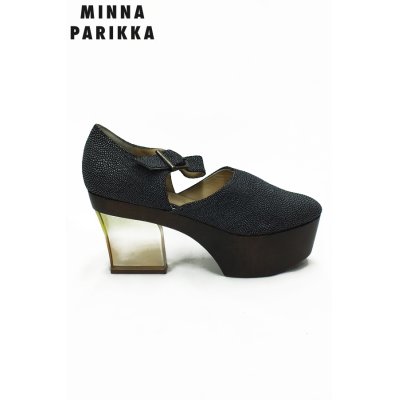 画像1: Sale70%off 【MINNA PARIKKA】 エイ型押しレザーパンプス