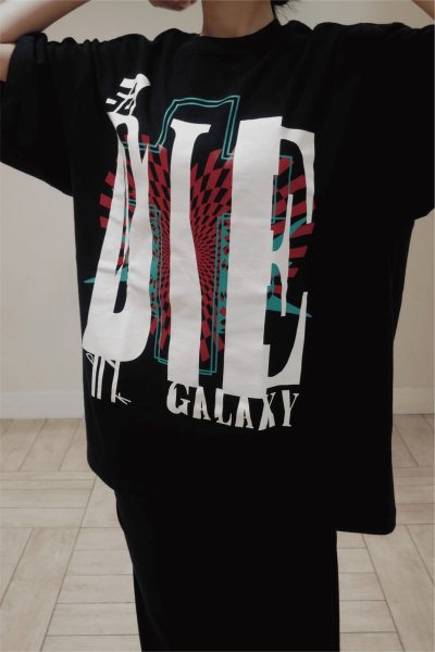 画像7: 【 SADIE PINK GALAXY / MICROGIGA Red Heart Tee 】 (7)