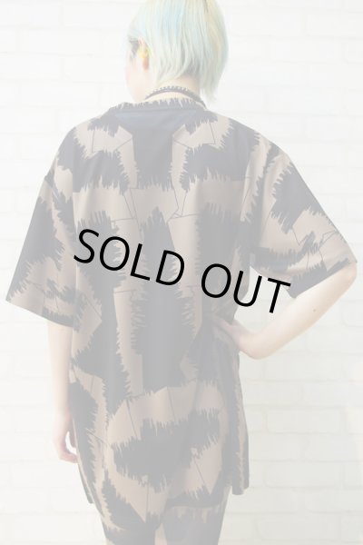 画像2: Sale50%off 【ZIG UR IDOL】 "ZIGUIGGLE BEIGE" フルプリントカットソー (2)